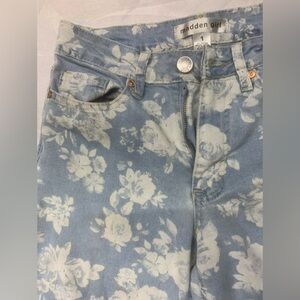Madden Floral Print Straight Jeans Light Wash Size 1 (yes the zipper works) lol